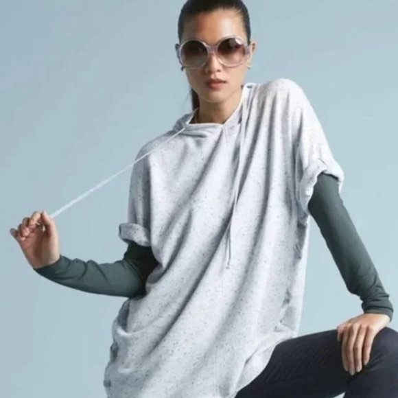 Cabi oversized sweater hoodie szS - Picture 2 of 14